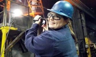 Chelsea Haselip interns at Waupaca Foundry